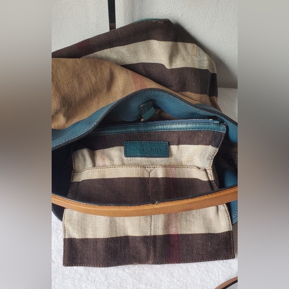 Burberry Ashby hobo bag - Picture 12 of 15